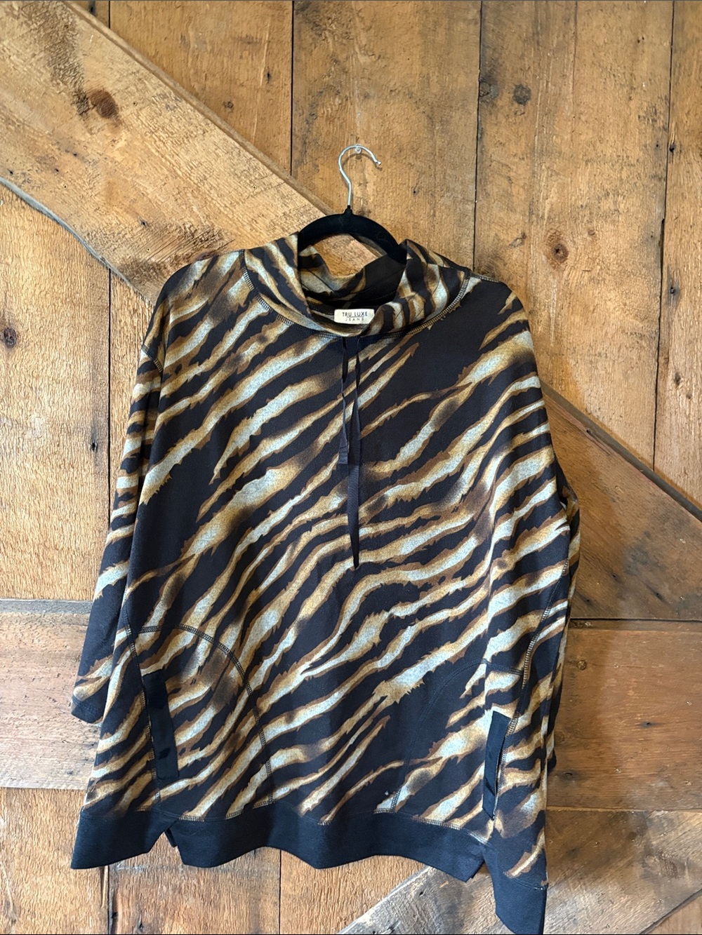 Animal Print Pullover - Black & Brown